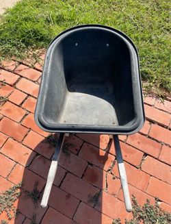 Stanley Jr Kids Wheelbarrow 21"