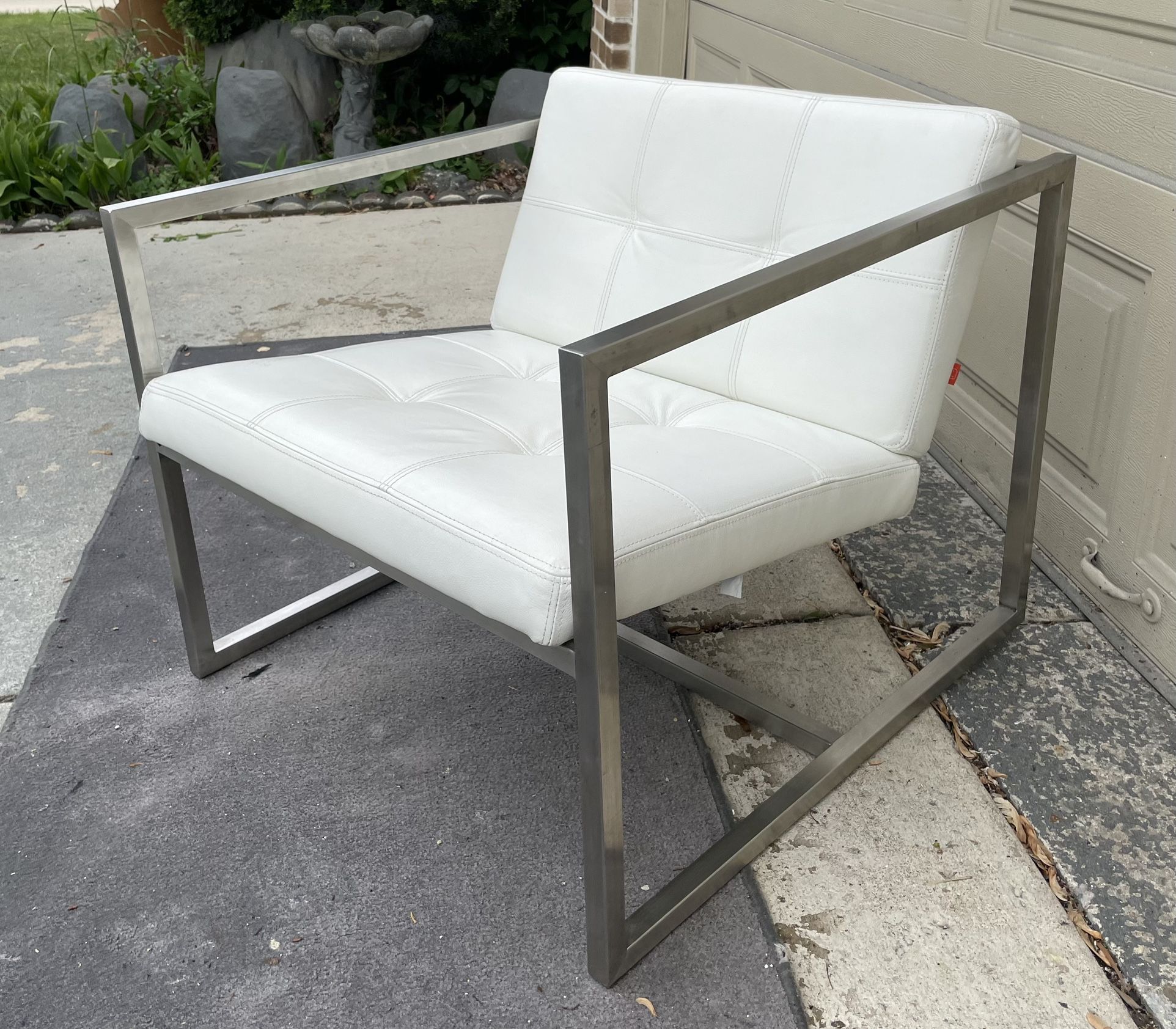 Gorgeous White Leather Chrome Accent Chair,All Products : American Fashion Style Bags On Sale