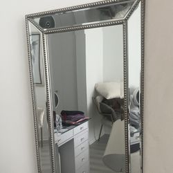 Beveled Mirror 🪞 