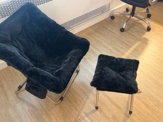 Saucer Chair with foot stool