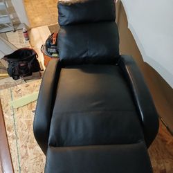 (8) Theater Recliner Chairs