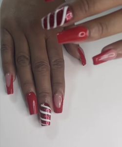 Nails 