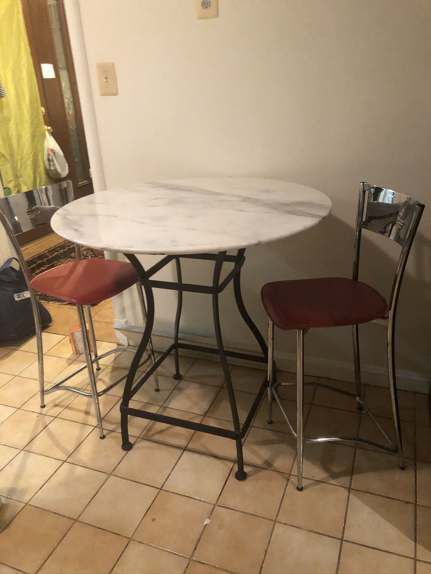 Kitchen nook table w/ solid stone tabletop and two chairs w/coffee cup designs