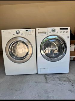 Washer and dryer set