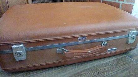 Vintage luggage case carrier