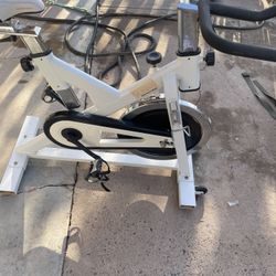 Sunny  Health And Fitness Workout Bike