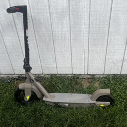Razor electric scooter