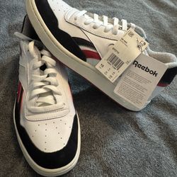 Reebok BB 4000. Size 10