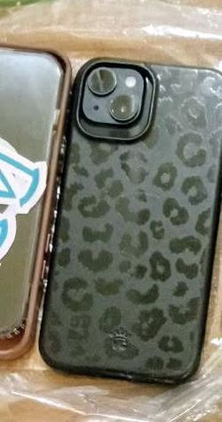 iPhone 15 plus (locked) / iPhone 14 pro (locked)