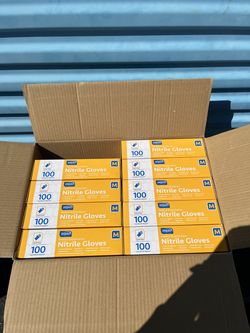 Nitrile medical gloves brand new size medium