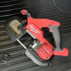 Milwaukee bandsaw