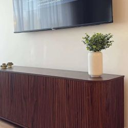 Brand New In Box Dresser. 