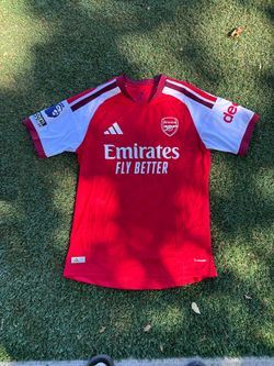 Arsenal 26/27 home jersey