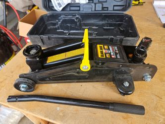 Black Jack Heavy Duty 2 Ton Hydraulic Floor Jack with Case