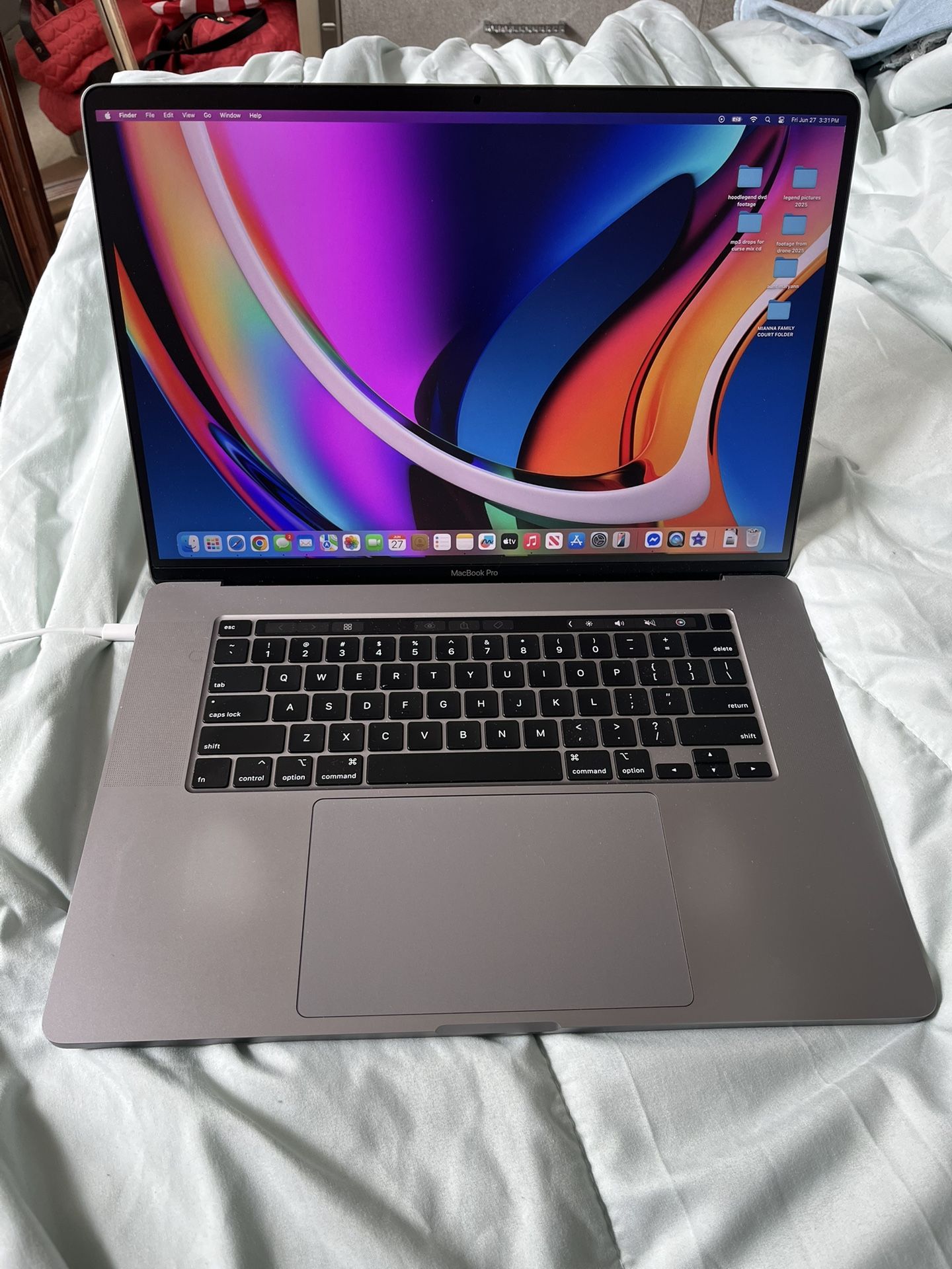 🚨🚨🚨 MacBook Pro 💻 2019 i9 64 Gb Storage 500