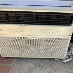 Toshiba Ac  10000  BTU /h Good Working Condition Not Control 