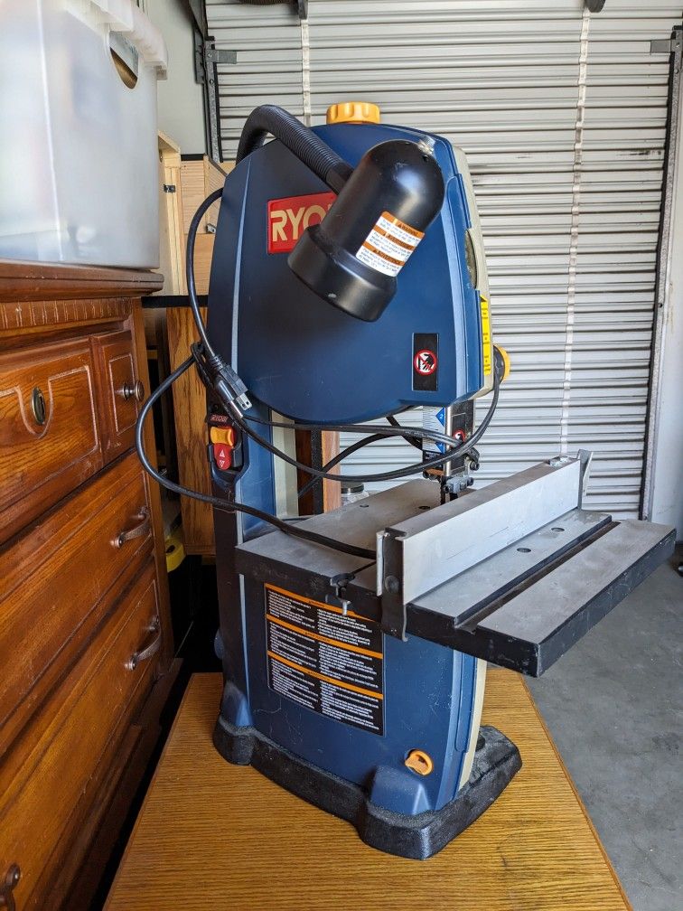 Ryobi 9 Inch Band Saw