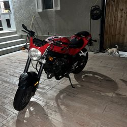 2011 Hyosung GT250 
