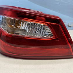 2016-2018 NISSAN ALTIMA LH TAIL LIGHT
