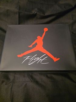 EXCELLENT CONDITION!! AIR JORDAN 4 CEMENT!!