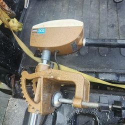 Montgomery Ward Seaking 302