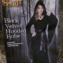 Women's Sexy Black Velvet Hooded Robe