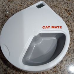Automatic Pet Feeder