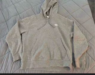 Men’s Nike sweatshirt  size med