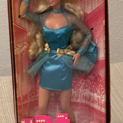 Vintage City Style Barbie (1995)  