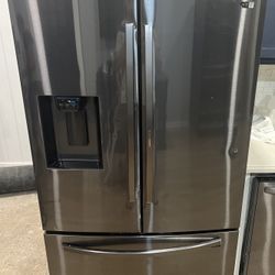 Samsung 28 cu ft 3-Door French-Door Refrigerator