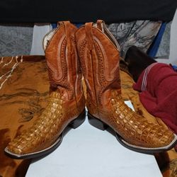 Crocodile 🐊 Boots 