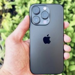 IPhone 14 Pro Unlocked / Liberado 👌 (Different Colors Available)