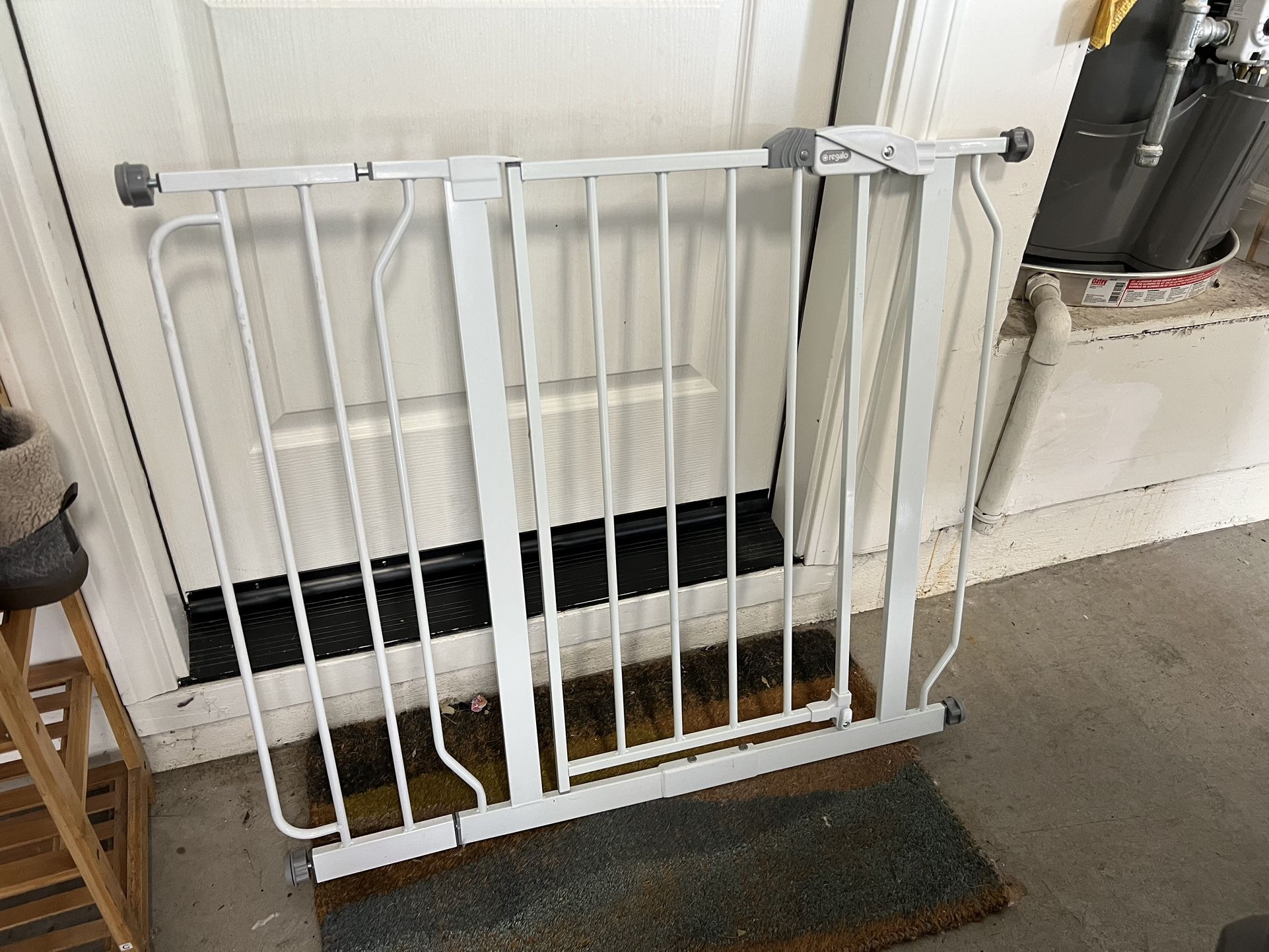 Regalo Baby Gate And Wall Protectors 