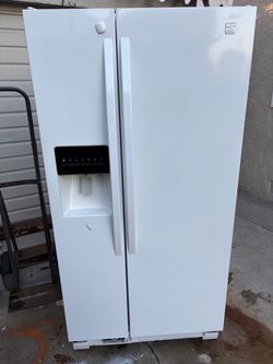 Kenmore  Refrigerator White