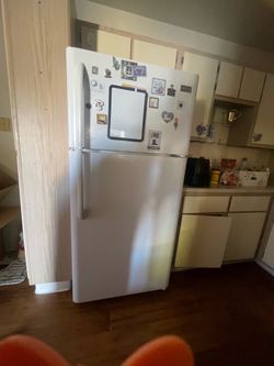 Frigidaire frig excellent