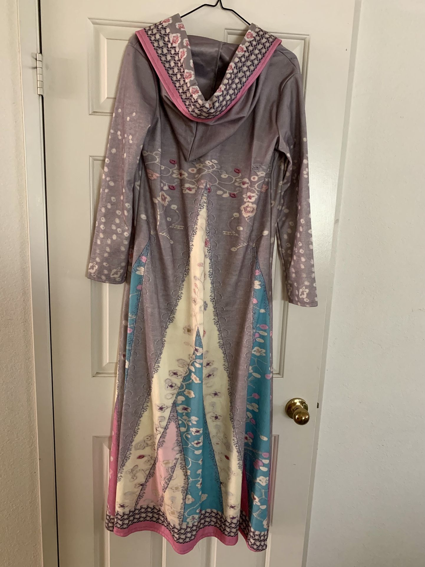 Lounge Robe Size Small