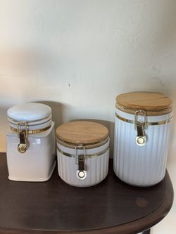 Ceramic Kitchen Canister Set w/ Wood Lids & Gold Trim – 3pcs