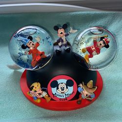 Disney Mickey Mouse March Club Ears Musical Snow Globe Light Up 2002