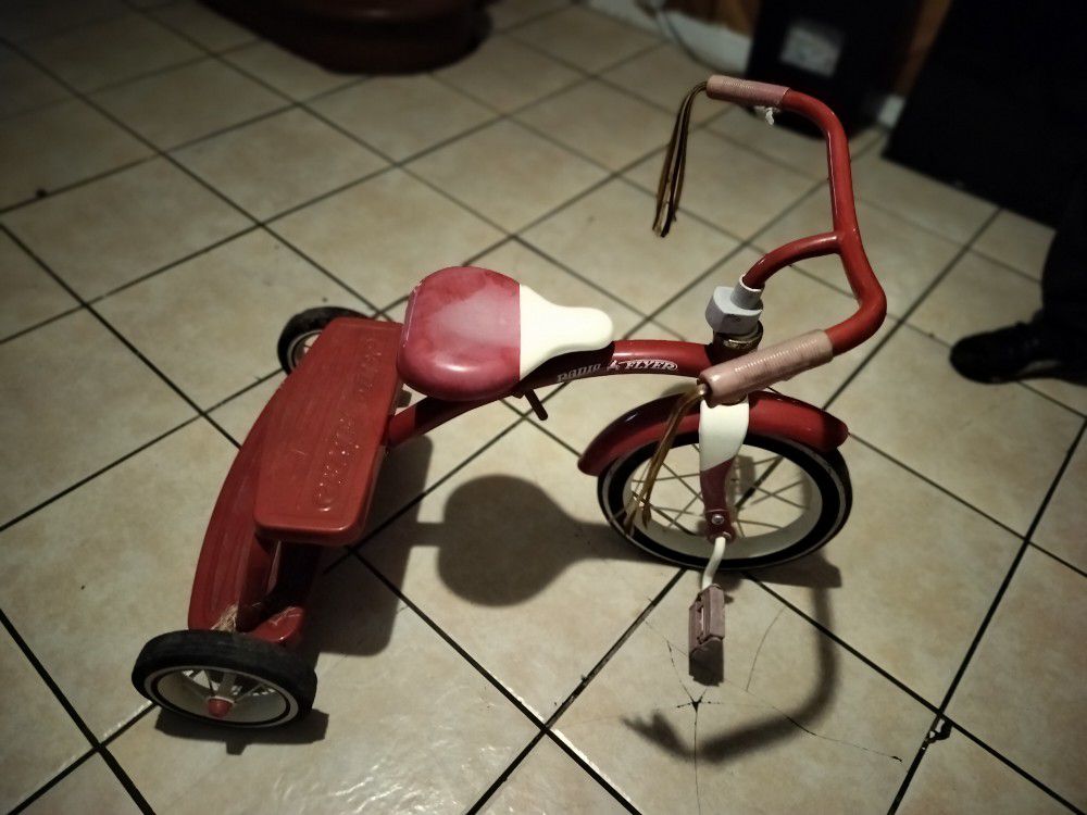 Vintage Retro Red Tricycle
