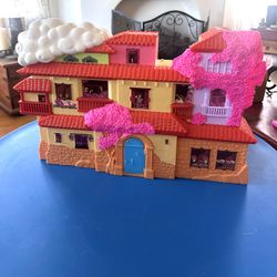 Disney Encanto Magical Casa Madrigal with furniture