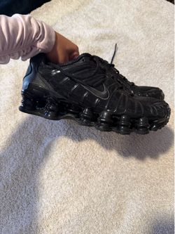 Boys Nike shox
