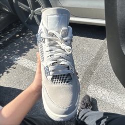 Jordan 4 Frozen Moments 