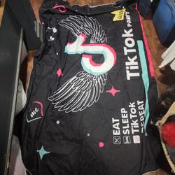 Tiktok Backdrop💥💯✨️