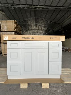 48-inch Gray Shaker Vanity Cabinet | LXG VSD48-6