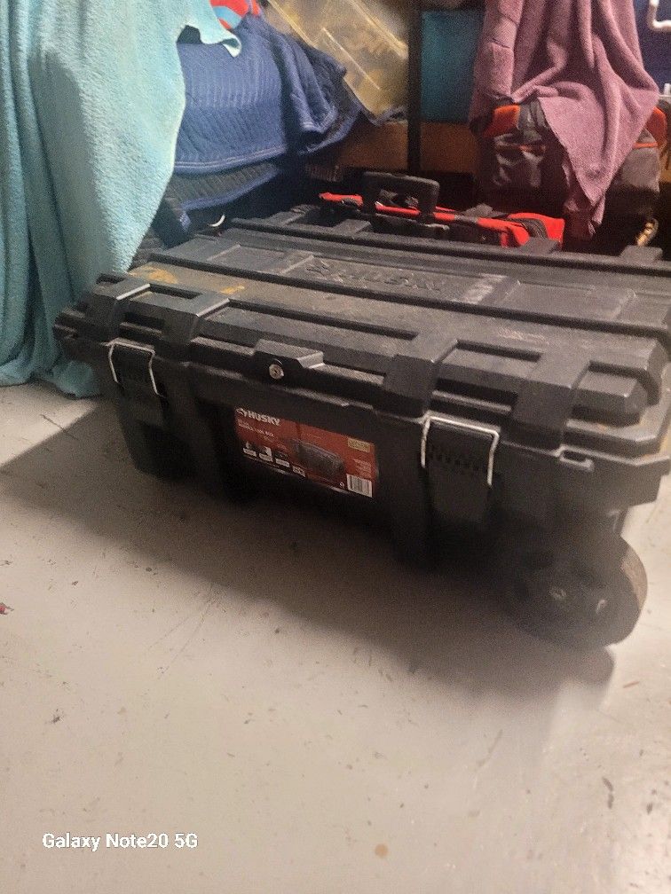 crate heavy duty with wheels