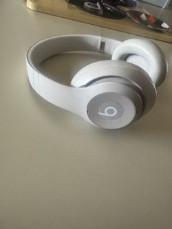 Beats Studio Pro