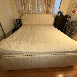 King Bed 