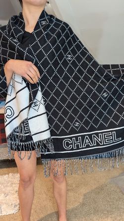 Dark Black And White Scarf Cc