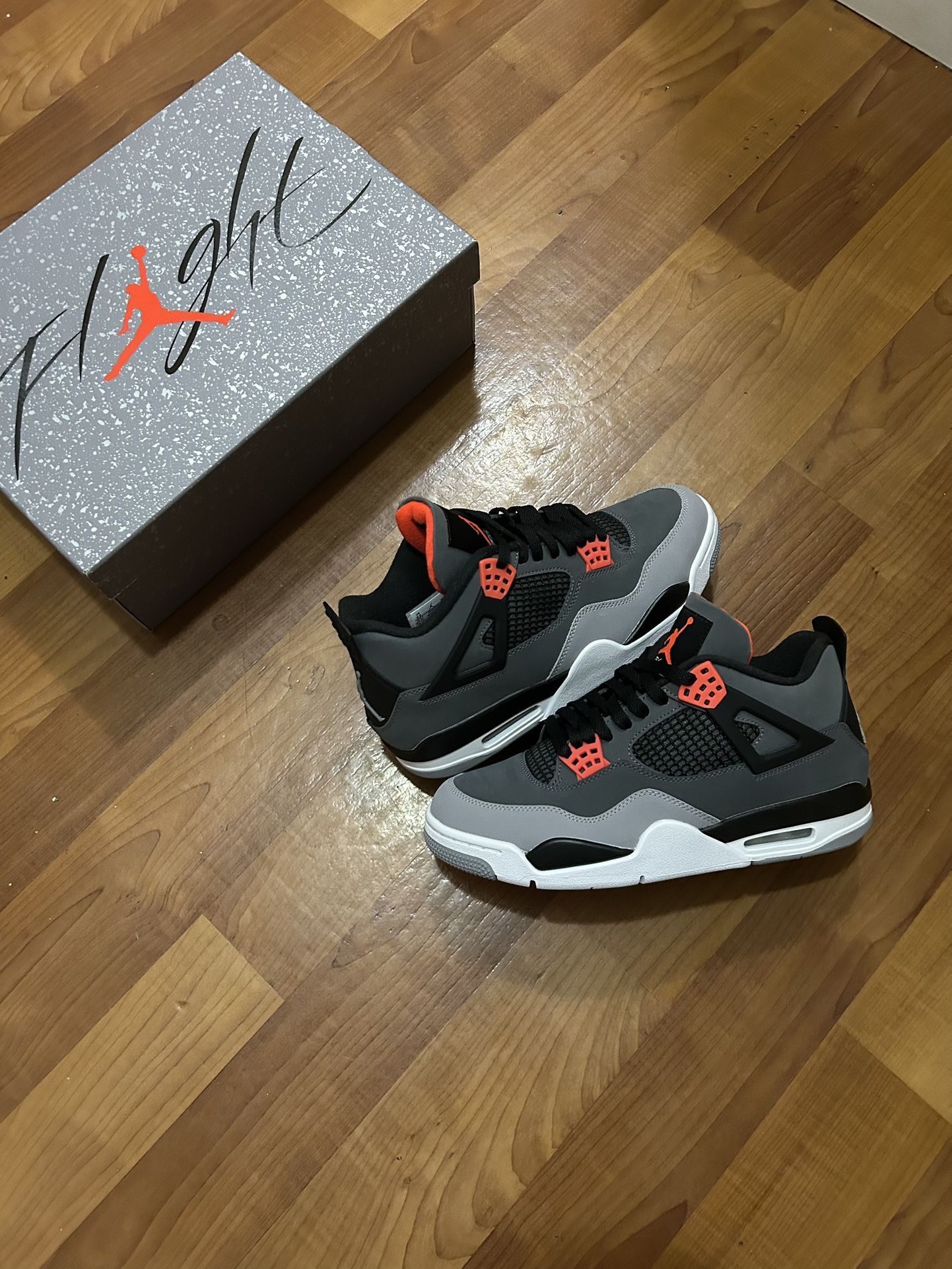 Jordan 4 Infrared Size 9.5