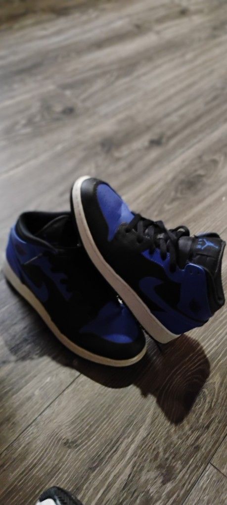 Air Jordan Hyper Royal